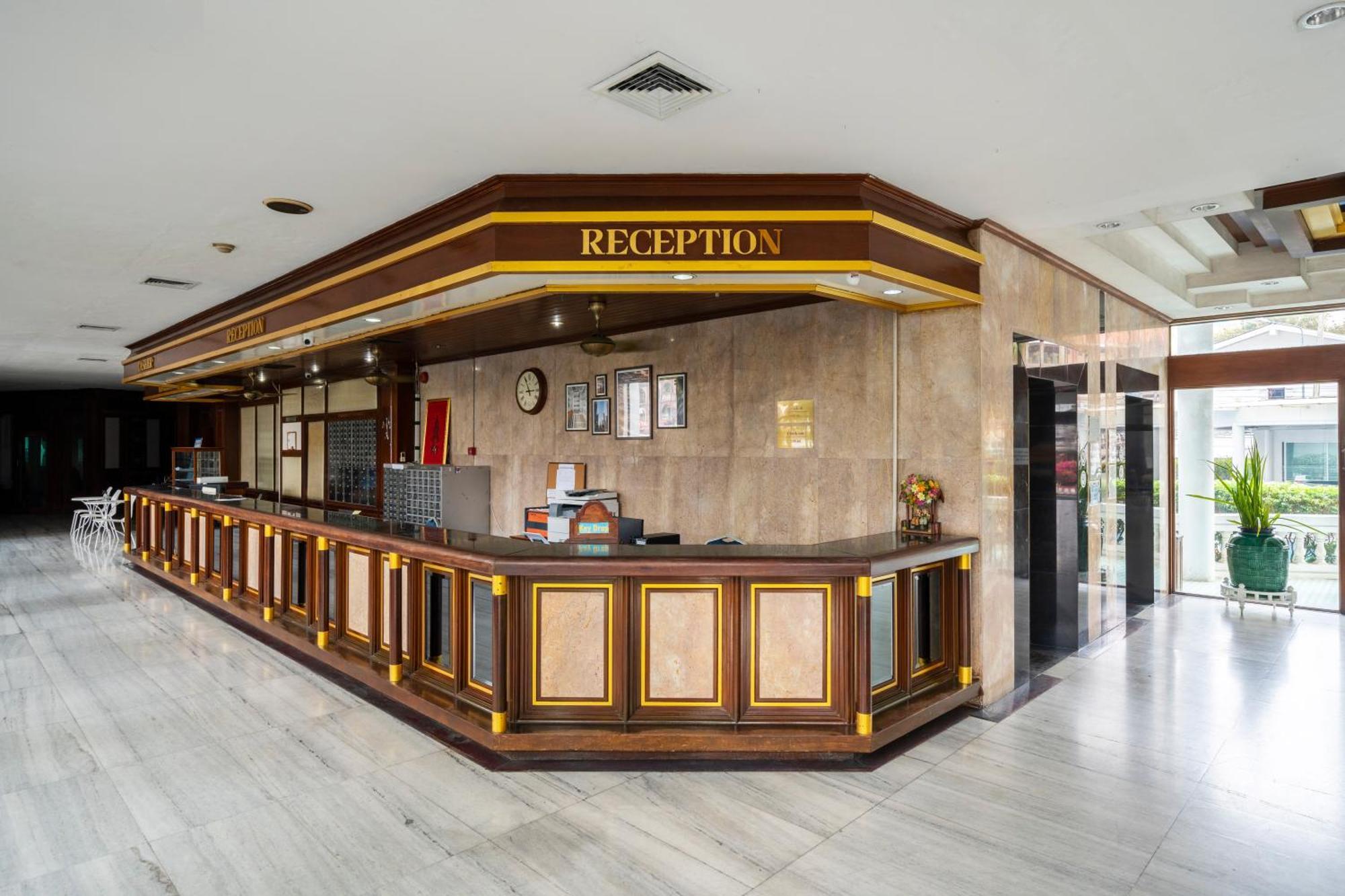 Welcome Plaza Hotel Pattaja Kültér fotó